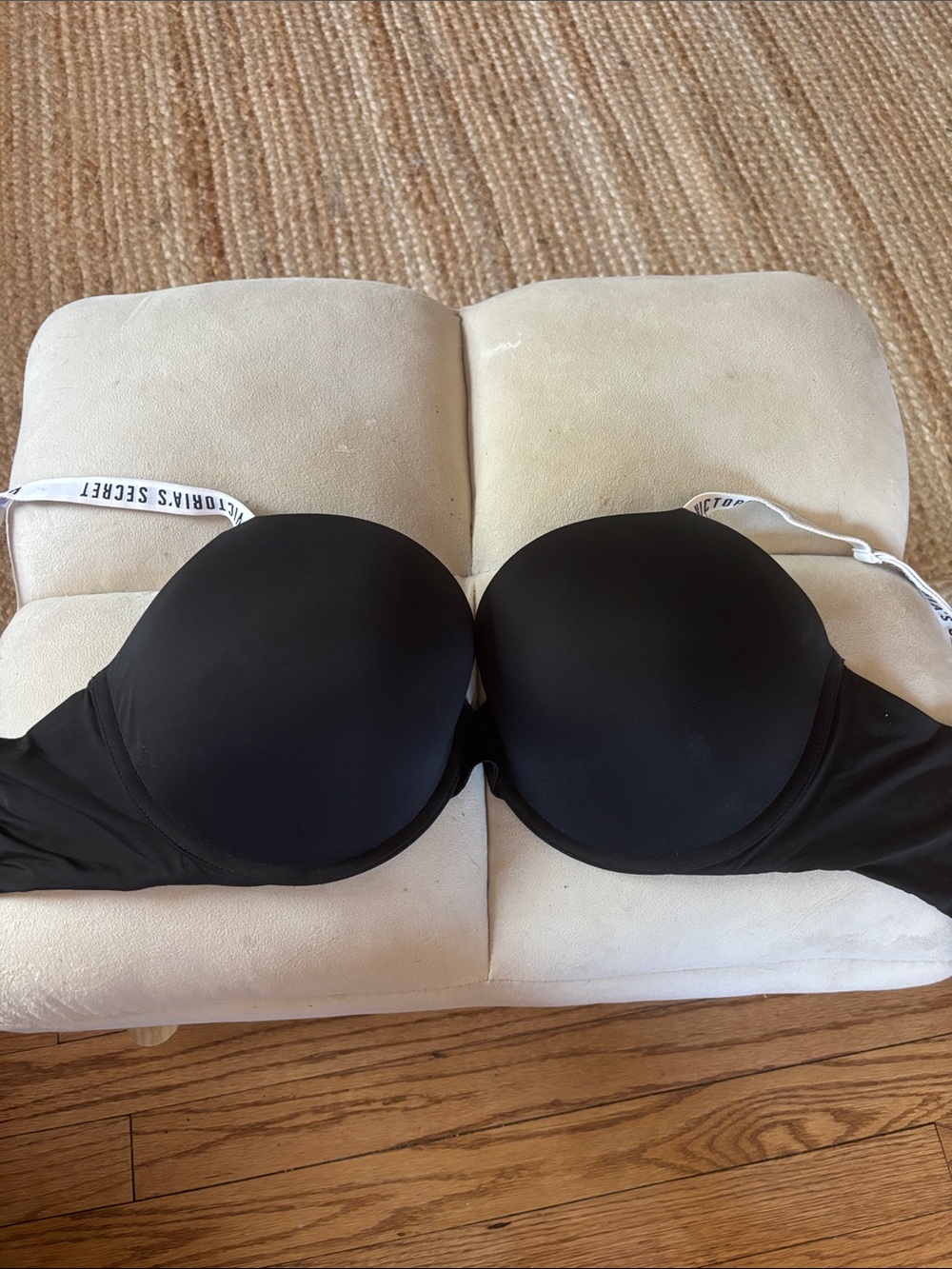 Victoria's Secret Black padded T-Shirt Bra 34DDD